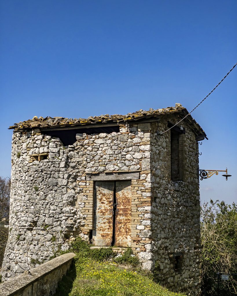 Fixer Upper, Capitone, Umbria