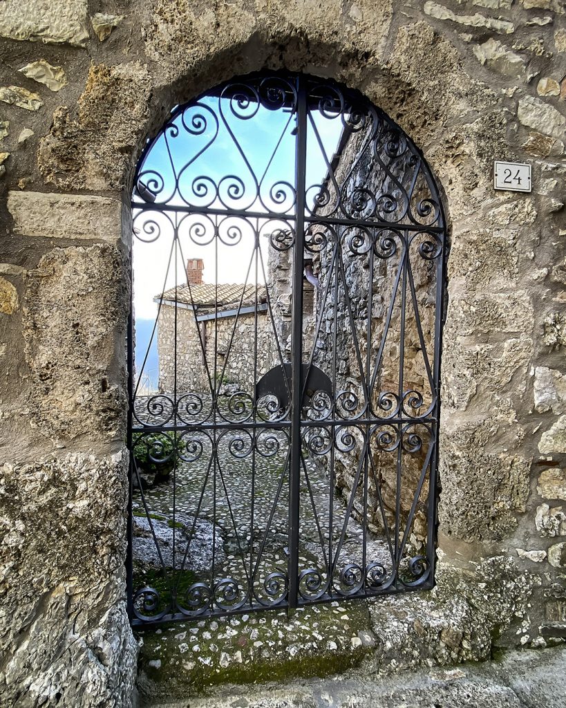 Gate, Itieli, Umbria